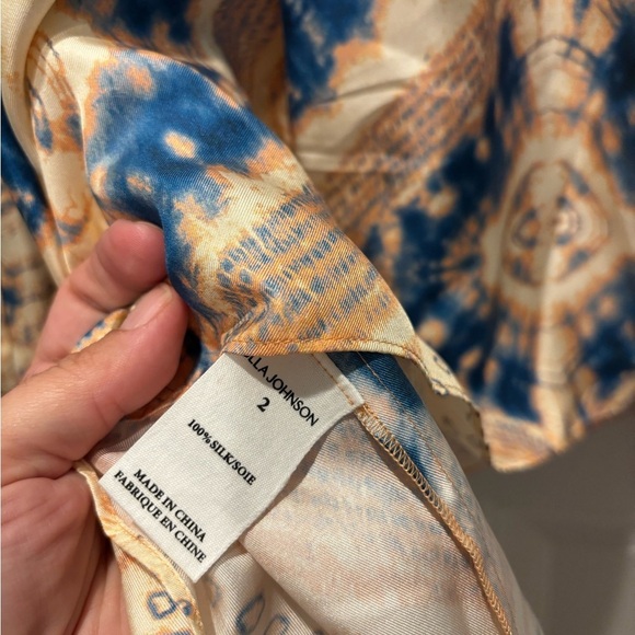 Ulla Johnson Nadya Printed Silk Off-the-Shoulder Blouse - Picture 9 of 9